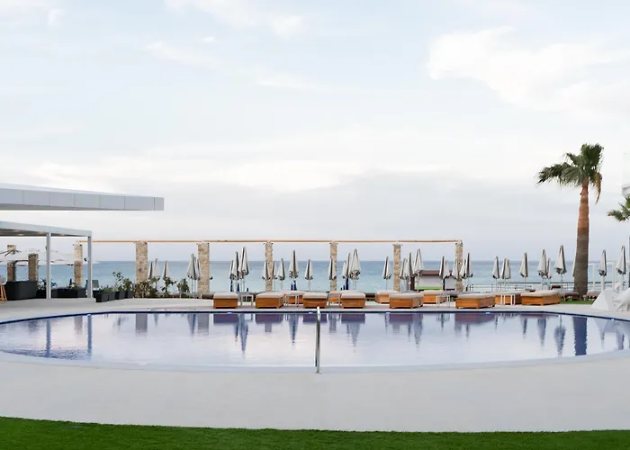 Flamingo Paradise Beach Hotel - Adults Only